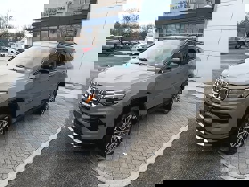 Used 2022 Jeep Compass Limited w/ Elite Group image 2