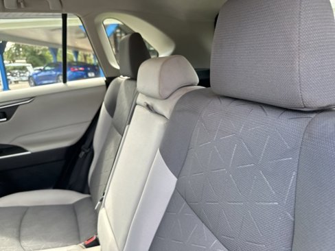 Used 2020 Toyota RAV4 XLE image 30