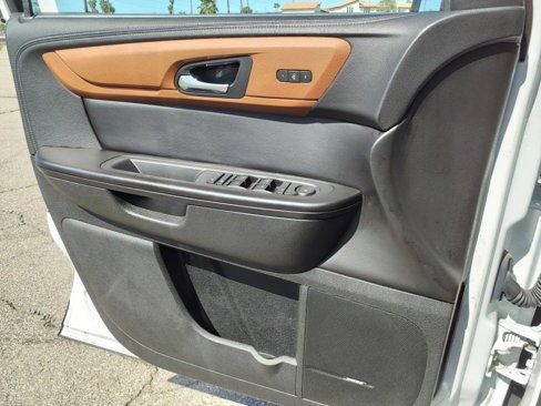 Used 2017 Chevrolet Traverse LT image 22