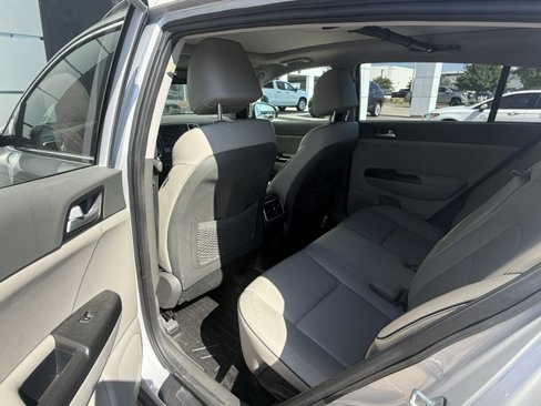Used 2017 Kia Sportage EX w/ EX Technology Package image 6