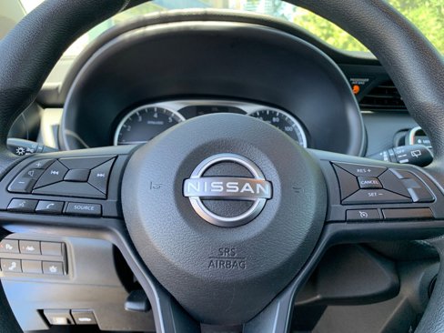 Used 2024 Nissan Kicks S image 25