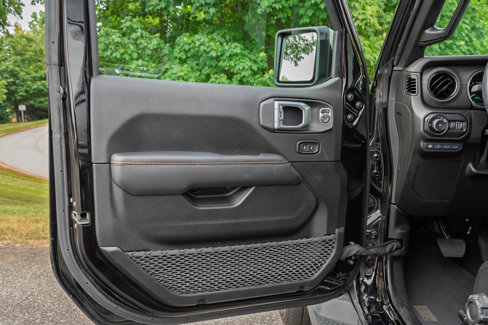 Used 2021 Jeep Wrangler Unlimited Sahara image 23