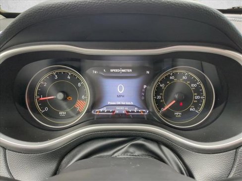 Used 2014 Jeep Cherokee Limited image 10