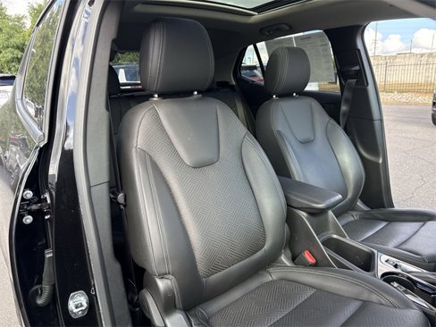 Used 2022 Buick Encore GX Essence w/ Advanced Technology Package image 28