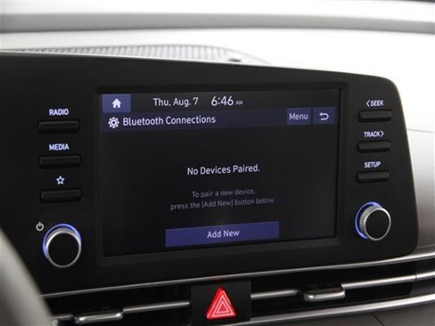 Certified 2023 Hyundai Elantra SE image 11
