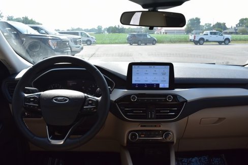 Used 2022 Ford Escape SE w/ Cold Weather Package image 35