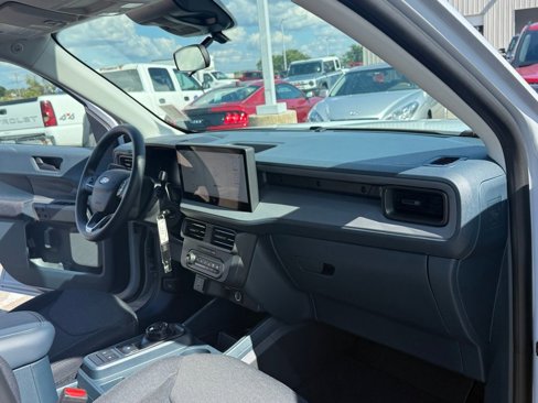 New 2025 Ford Maverick XL image 16