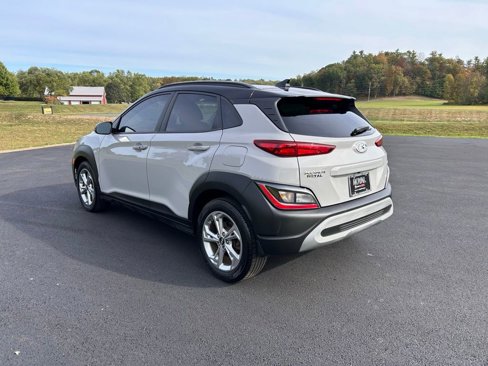 Used 2023 Hyundai Kona SEL image 5