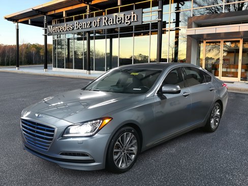 Used 2016 Hyundai Genesis 3.8 image 1