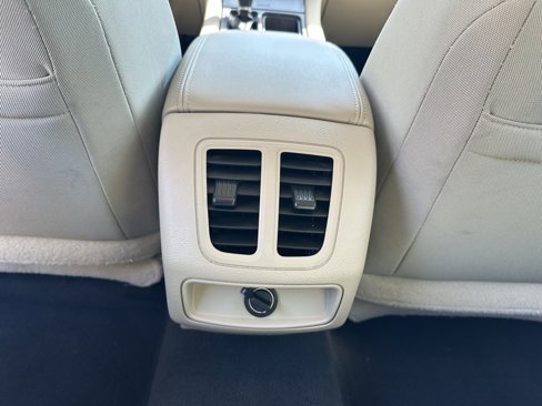 Used 2019 Ford Taurus SE image 20