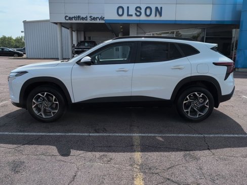 New 2025 Chevrolet Trax LT w/ LT Convenience Package image 3