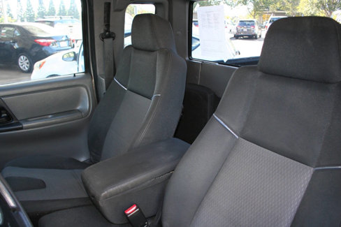 Used 2006 MAZDA B-Series Pickup 4x4 Cab Plus B4000 image 12