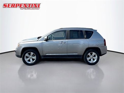 Used 2015 Jeep Compass High Altitude image 10