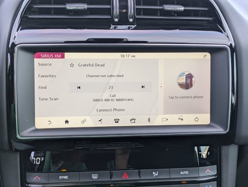 Used 2020 Jaguar F-PACE Premium image 12