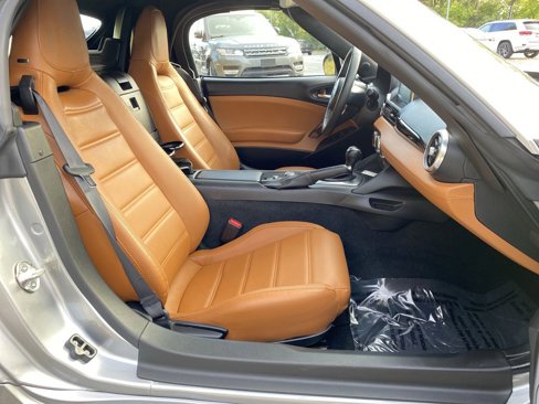 Used 2017 FIAT 124 Spider Lusso image 38