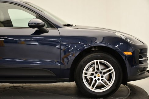 Certified 2021 Porsche Macan image 15