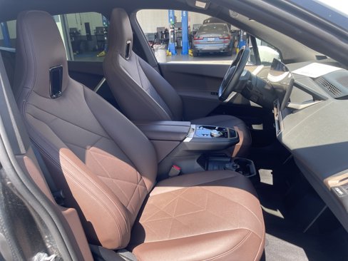 Used 2022 BMW iX xDrive50 w/ Sport Package image 24
