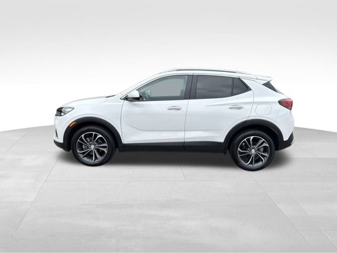 Used 2022 Buick Encore GX Select image 2