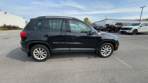 Used 2015 Volkswagen Tiguan SE image 10