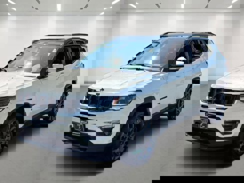 Used 2019 Jeep Compass High Altitude image 1