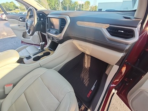 Used 2018 GMC Acadia Denali w/ Technology Package image 18
