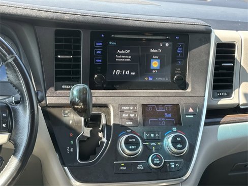 Used 2016 Toyota Sienna XLE image 15
