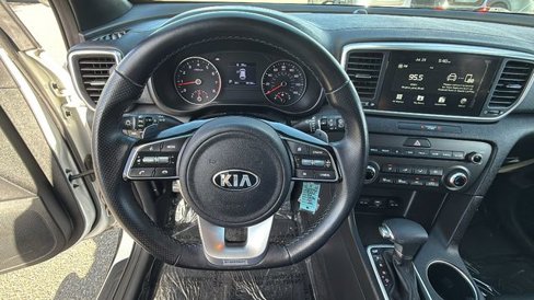 Used 2020 Kia Sportage S image 18