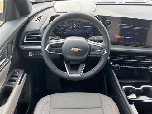 New 2025 Chevrolet Traverse LT w/ Driver Confidence Package image 5