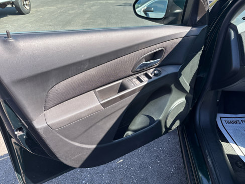 Used 2014 Chevrolet Cruze LT w/ Technology Package image 10
