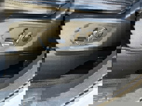 Used 2017 Ford Explorer XLT w/ Equipment Group 202A image 26