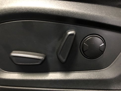 Certified 2020 Ford Explorer XLT w/ Equipment Group 202A image 24