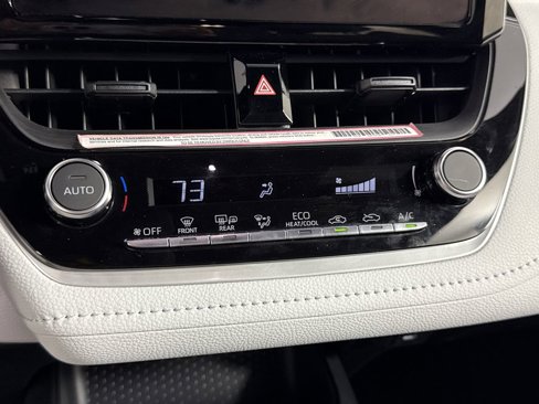 Used 2023 Toyota Corolla SE image 28