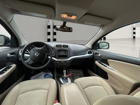 Used 2018 Dodge Journey SE image 20