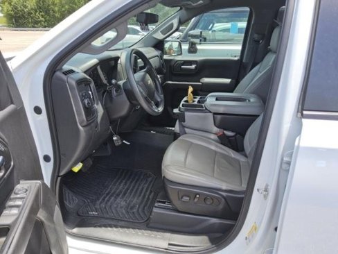 Used 2022 Chevrolet Silverado 1500 Custom image 4