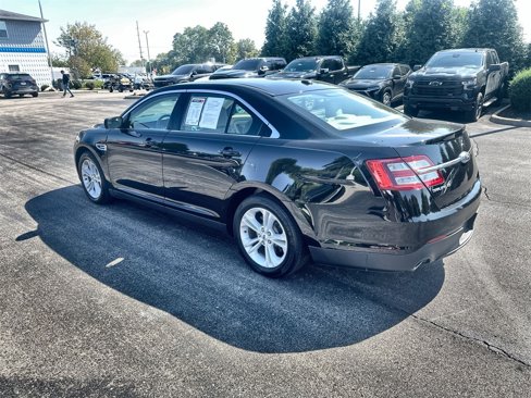 Used 2017 Ford Taurus SE image 6