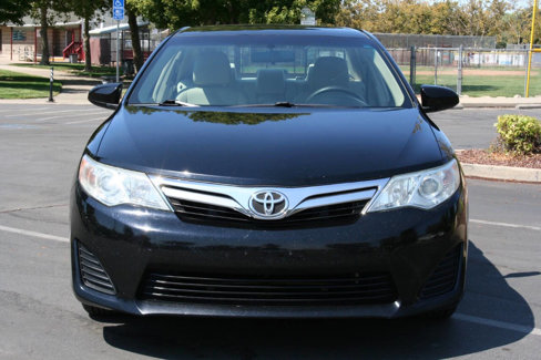 Used 2012 Toyota Camry LE image 3