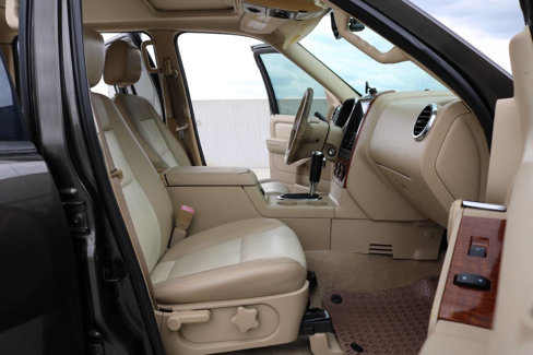 Used 2006 Ford Explorer Eddie Bauer image 50