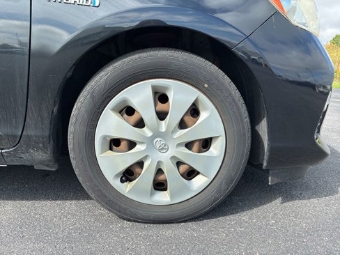 Used 2013 Toyota Prius C Four image 14