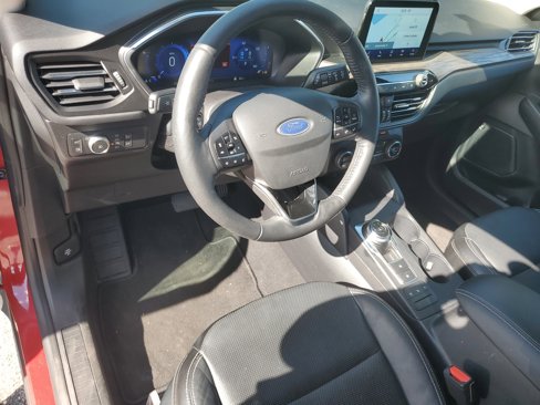 Certified 2020 Ford Escape Titanium image 16