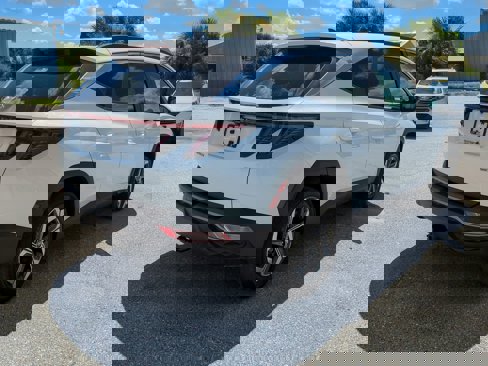 Used 2022 Hyundai Tucson SEL w/ Convenience Package image 4