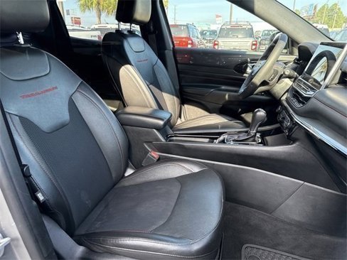 Used 2023 Jeep Compass Trailhawk image 17