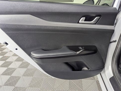 Used 2024 Kia K5 GT-Line image 28