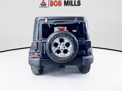 Used 2016 Jeep Wrangler Unlimited Sahara w/ Max Tow Package image 29