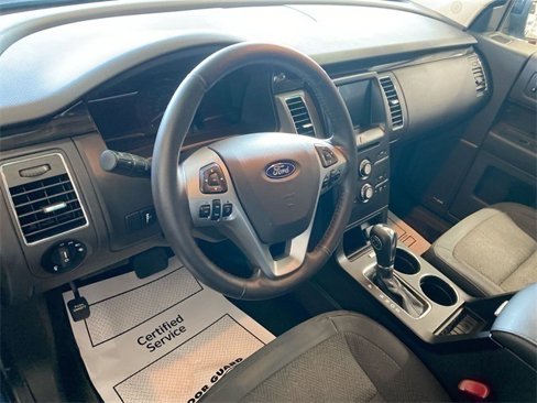 Used 2017 Ford Flex SEL image 10