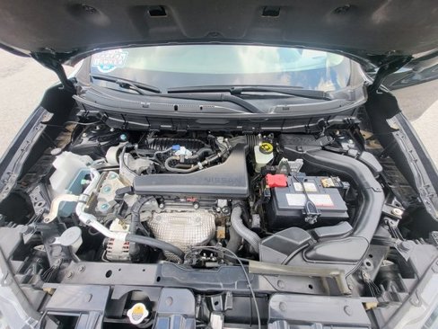 Used 2020 Nissan Rogue SV w/ Premium Package image 10