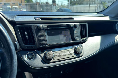 Used 2014 Toyota RAV4 Limited image 13