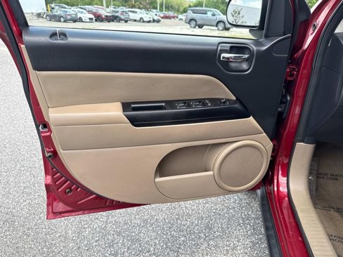 Used 2016 Jeep Compass Sport w/ Power Value Group image 17
