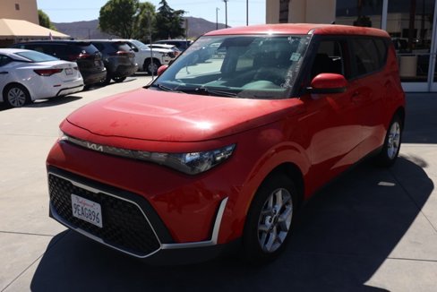 Used 2023 Kia Soul LX w/ LX Technology Package image 8