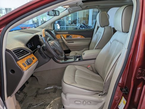 Used 2014 Lincoln MKX FWD w/ Equipment Group 102A image 19