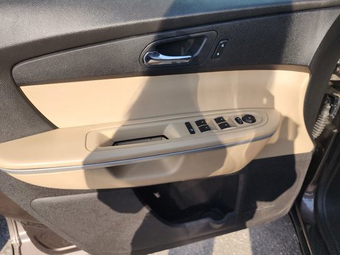 Used 2012 GMC Acadia SLT image 9